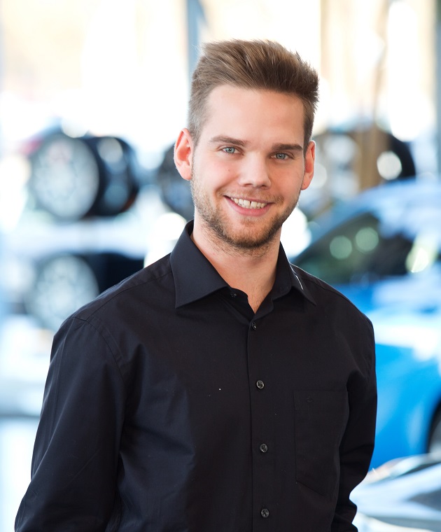 Adrian Weidle, Serviceannahme NFZ